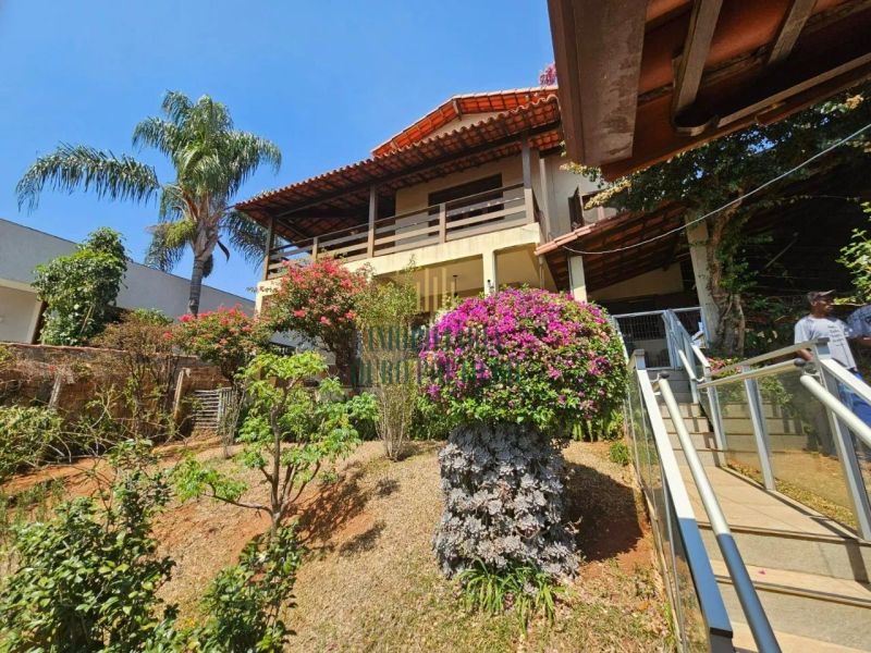 Casa com 3 quartos — Garças, Belo Horizonte