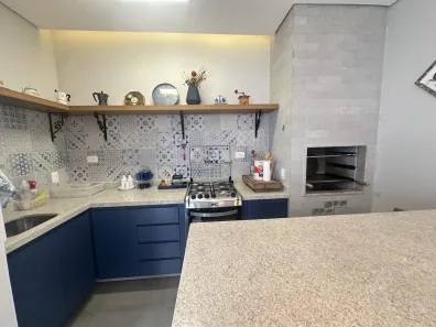 Casa de Condomínio com 4 Quartos para alugar, 170m² no Cachoeira, Curitiba