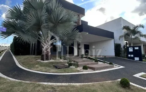 Casa com 3 Quartos para alugar, 300m² no Boa Vista, Anápolis
