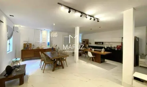 Casa com 3 Quartos à venda, 153m² no Lourdes, Belo Horizonte