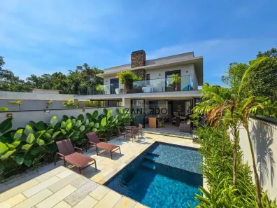 Casa com 4 Quartos à venda, 250m² no São Lourenço, Bertioga