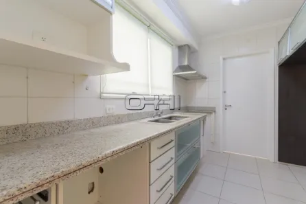 Apartamento com 3 Quartos para alugar, 156m² no Santa Cecília, São Paulo