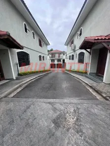 Casa de Condomínio com 3 Quartos à venda, 235m² no Vila Mariza Mazzei, São Paulo