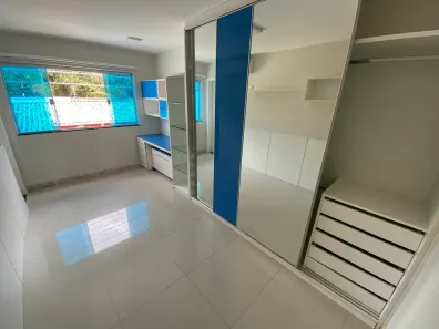 Casa de Condomínio com 5 Quartos à venda, 260m² no Quintas do Calhau, São Luís