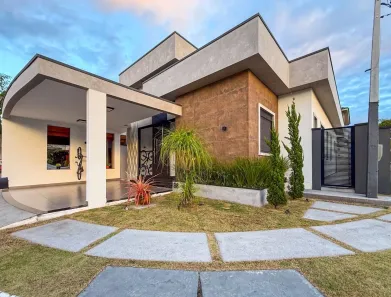 Casa de Condomínio com 3 Quartos à venda, 190m² no Castelo, Tremembé