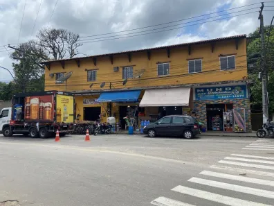 Prédio Comercial à venda, 360m² no Nogueira, Petrópolis