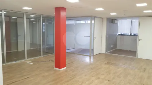 Sala Comercial à venda, 240m² no Jardim Paulistano, São Paulo