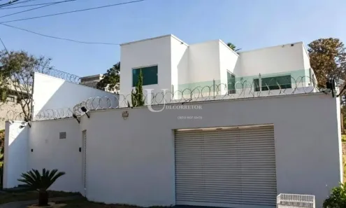 Casa com 5 Quartos para alugar, 282m² no Jardim Inconfidência, Uberlândia