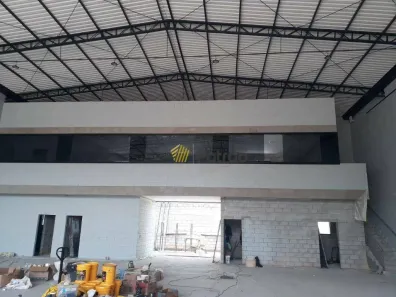 Galpão/Depósito/Armazém para alugar, 731m² no Vila Valparaíso, Santo André