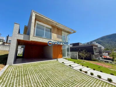 Casa de Condomínio com 4 Quartos à venda, 245m² no Pedra Branca, Palhoça