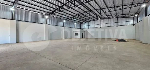 Galpão/Depósito/Armazém para alugar, 490m² no Tibery, Uberlândia
