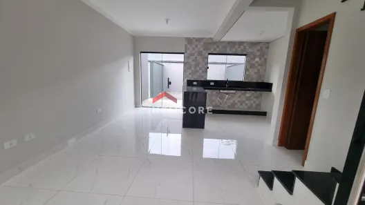 Casa de Condomínio com 2 Quartos à venda, 75m² no Balneário Copacabana, Caraguatatuba