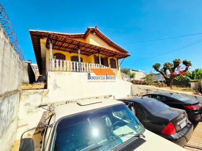 Casa com 3 Quartos à venda, 230m² no Ermelinda, Belo Horizonte