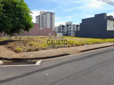 Lote/Terreno à venda, 399m² no Novo Mundo, Uberlândia