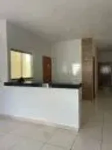 Casa com 2 Quartos para alugar, 65m² no Residencial Petrópolis, Goiânia