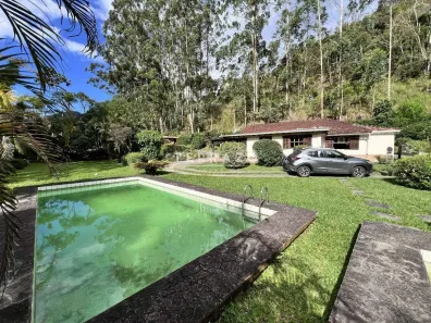 Fazenda/Sítio com 3 Quartos à venda, 120m² no Vargem Grande, Teresópolis