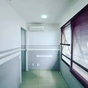 Sala Comercial para alugar, 30m² no Del Castilho, Rio de Janeiro