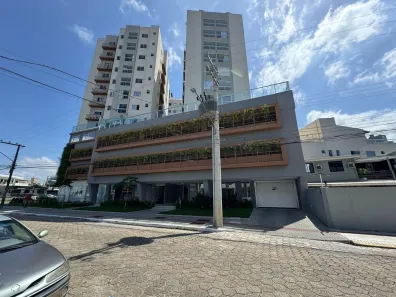 Apartamento com 2 Quartos para alugar, 61m² no São Judas, Itajaí
