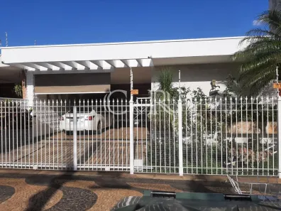 Casa com 4 Quartos à venda, 400m² no Taquaral, Campinas