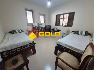 Casa com 3 Quartos à venda, 230m² no Maravilha, Uberlândia