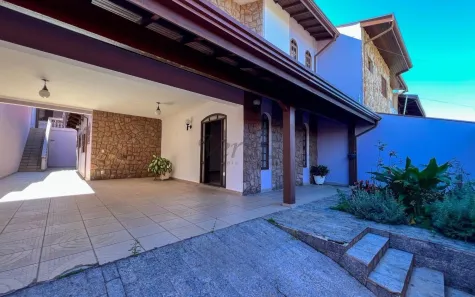 Sobrado com 4 Quartos para alugar, 210m² no Parque da Figueira, Campinas