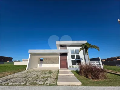 Casa de Condomínio com 3 Quartos à venda, 186m² no Ogiva, Cabo Frio