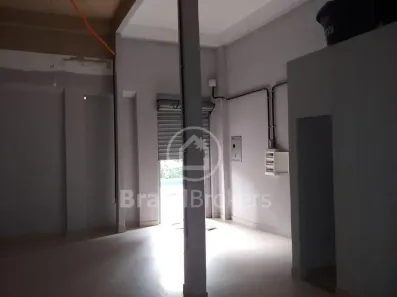 Prédio Comercial à venda, 130m² no Vila Isabel, Rio de Janeiro