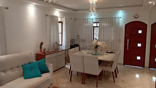 Casa com 3 Quartos à venda, 210m² no Cidade Jardim, Jacareí