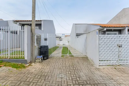 Casa com 2 Quartos à venda, 47m² no Campo de Santana, Curitiba