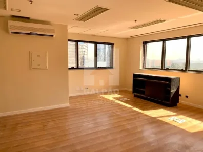 Sala Comercial à venda, 40m² no Vila Olímpia, São Paulo