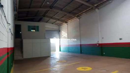 Galpão/Depósito/Armazém para alugar, 300m² no Alto Umuarama, Uberlândia