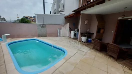 Casa de Condomínio com 3 Quartos à venda, 142m² no Hípica, Porto Alegre
