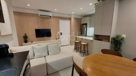 Apartamento com 2 Quartos à venda, 56m² no Carvoeira, Florianópolis