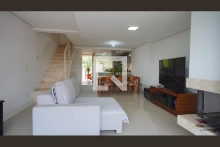 Casa com 3 Quartos à venda, 310m² no Tristeza, Porto Alegre