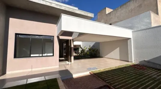 Casa com 3 Quartos à venda, 221m² no Jardim Karaíba, Uberlândia