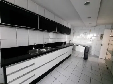 Apartamento com 3 Quartos à venda, 100m² no Cavaleiros, Macaé