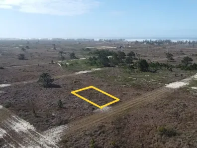 Lote/Terreno à venda, 300m² no , Balneário Gaivota
