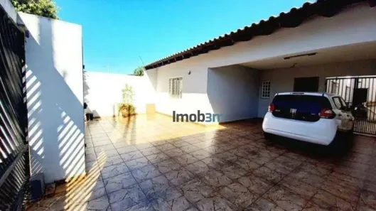 Casa com 3 Quartos para venda ou aluguel, 150m² no Jardim Monte Sinai, Londrina