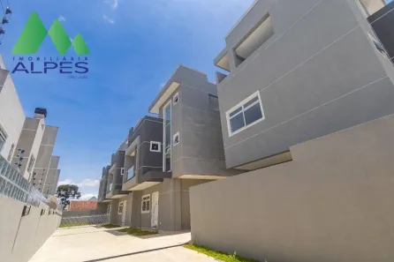 Sobrado com 3 Quartos à venda, 124m² no Bairro Alto, Curitiba