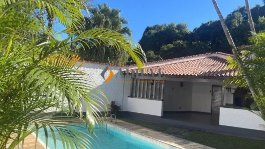 Casa com 3 Quartos à venda, 180m² no Quissama, Petrópolis