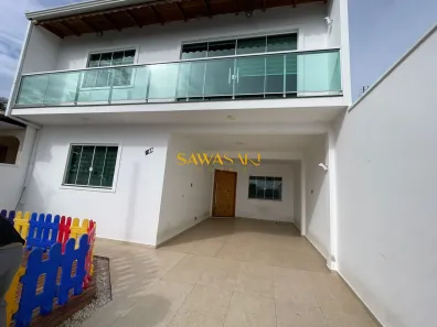 Sobrado com 3 Quartos à venda, 256m² no Sítio Cercado, Curitiba