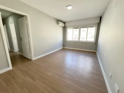 Apartamento com 3 Quartos para alugar, 98m² no Petrópolis, Porto Alegre
