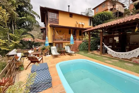 Casa de Condomínio com 4 Quartos à venda, 250m² no Araras, Petrópolis
