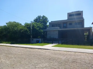 Casa com 4 Quartos à venda, 310m² no Pântano do Sul, Florianópolis