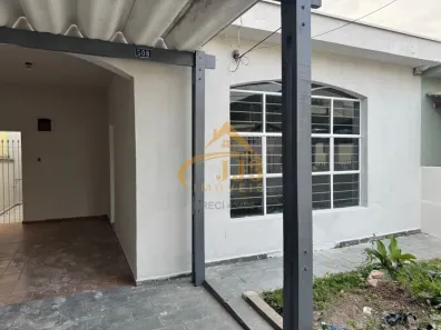 Casa com 3 Quartos para alugar, 137m² no Vila Barcelona, Sorocaba