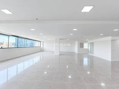 Sala Comercial para alugar, 203m² no Dezoito do Forte Empresarial/Alphaville., Barueri