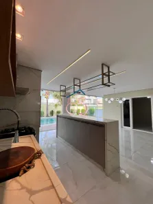 Casa de Condomínio com 4 Quartos à venda, 340m² no Ribeirão do Lipa, Cuiabá