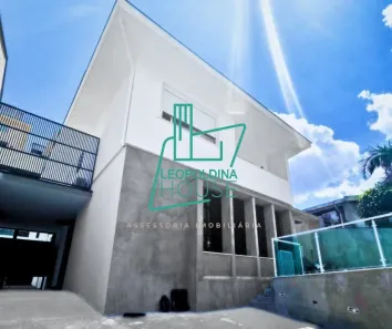 Casa com 4 Quartos à venda, 300m² no Jardim das Bandeiras, São Paulo