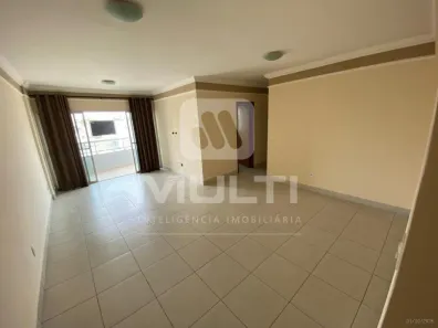 Apartamento com 3 Quartos para alugar, 90m² no Saraiva, Uberlândia
