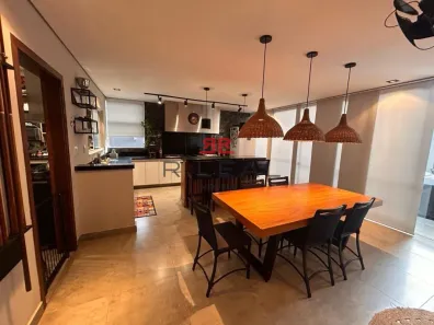Sobrado com 4 Quartos à venda, 309m² no Jardim Colonial, Bauru